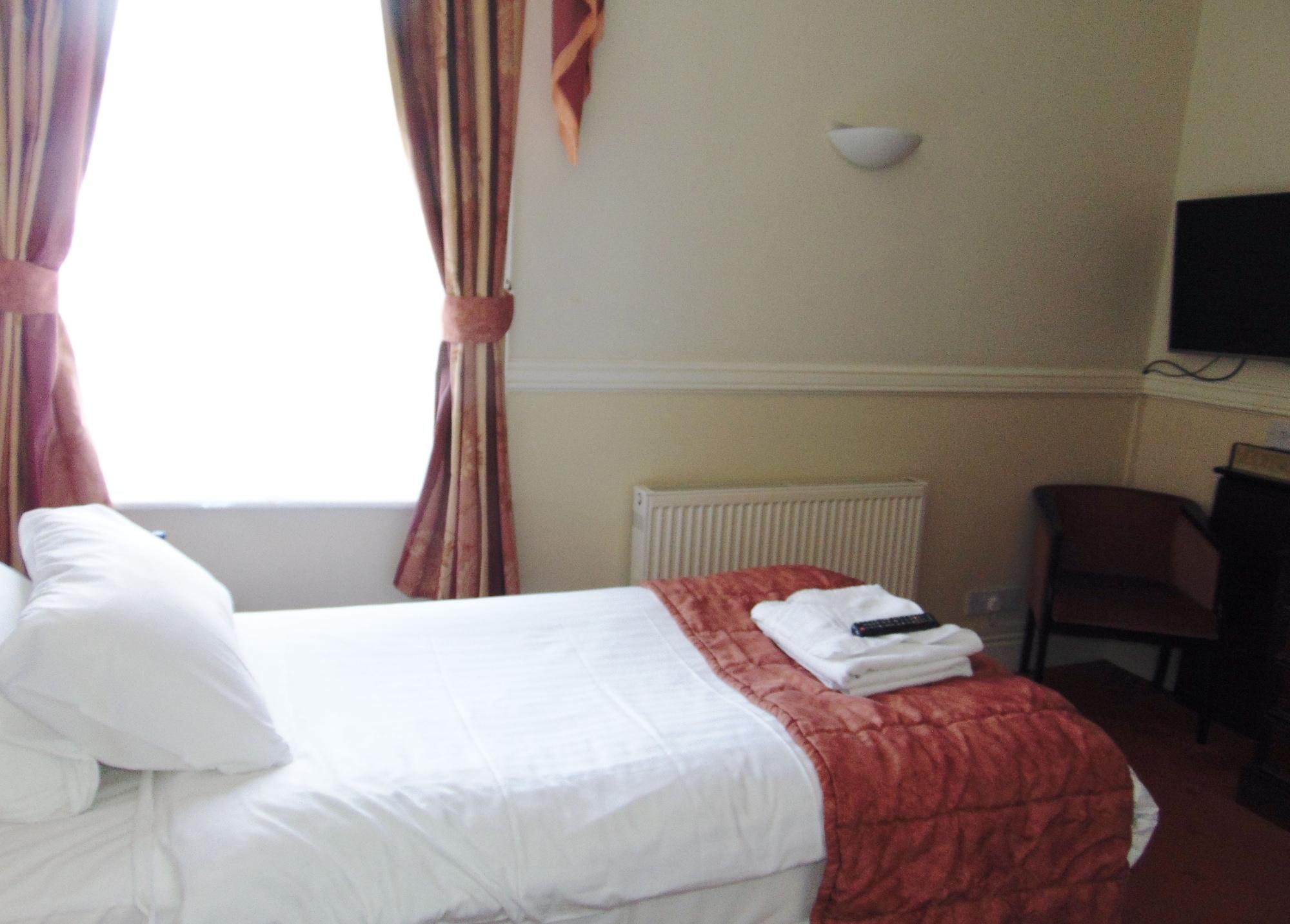 San Clu Hotel, Bar & Brasserie Ramsgate Eksteriør billede